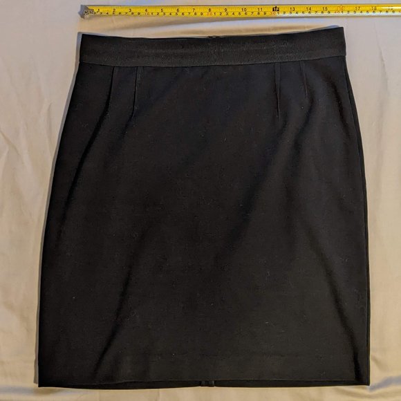 InWear Black Skirt with Back Detail L - Picture 4 of 7